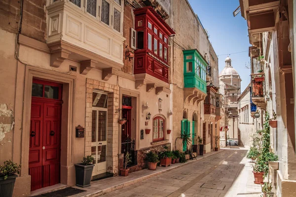 Birgu Malta Uma Das Três Cidades Atrações Maltesas Vittoriosa Baía Fotos De Bancos De Imagens