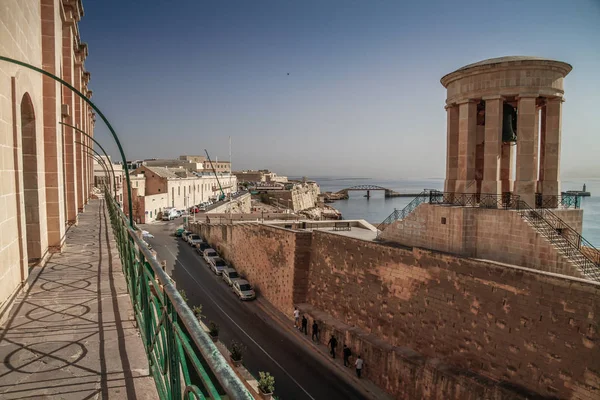 Valletta Malta Şehir Manzarası Valletta Daki Dar Sokak Malta Nın — Stok fotoğraf