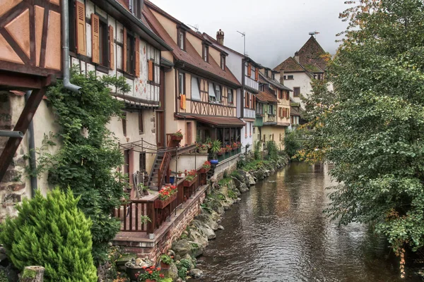 Ribeauville Frankreich Ruhige Kleine Elsässische Stadt Ribeauville Mit Menschen Auf — Stockfoto