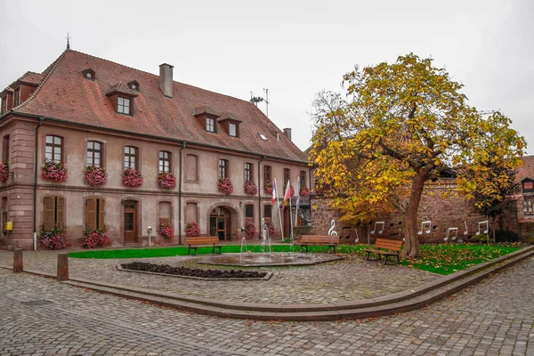 Bergheim Piękne Miasto Starymi Domami Alzacji Francji Kolorowe Domy Ulice — Zdjęcie stockowe