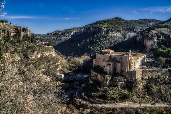 Historic Town Cuenca Spain Old Town Sitting Top Rocky Hills — Stock Photo, Image