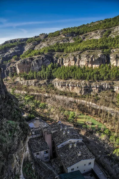 Cuenca Nın Tarihi Kasabası Spanya Kayalık Tepelerin Tepesinde Eski Bir — Stok fotoğraf