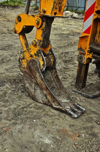 掘削機のバケツ掘削機の重いスクープ — ストック写真