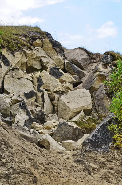 Stenkollaps och förstörelse av jordskorpan — Stockfoto