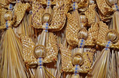 Ukrayna 'dan el yapımı melekler..