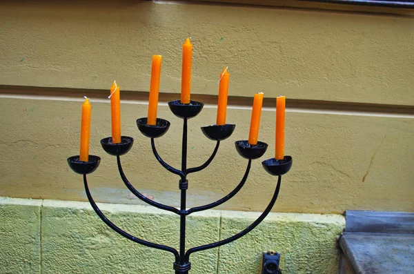 Glödande judisk hanukka menorah eller bat mitzva — Stockfoto