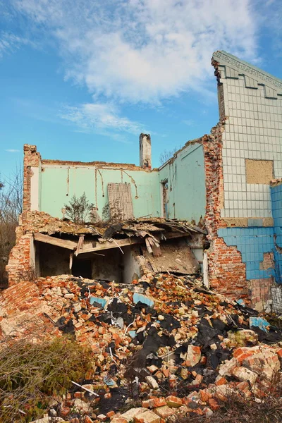 Güçlü bir depremin yol açtığı yıkım.