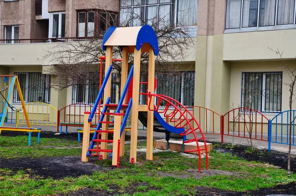Safe Modern Children Playground Nuevo Parque Infantil Asentamiento Cabaña — Foto de Stock