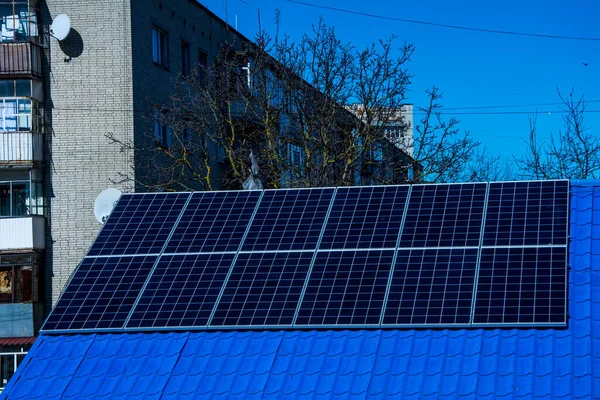 Solar Energy System Photovoltaic Solar Cell Panels House Roof — Stock Photo, Image