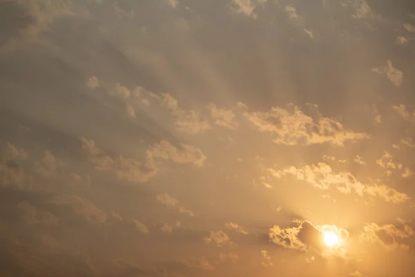 Nubes Antes Del Sol Con Fondo Azul Rosa Claro —  Fotos de Stock