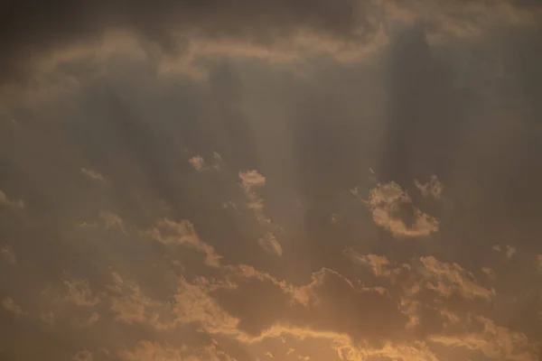 Nuages Avant Soleil Avec Fond Bleu Rose Clair — Photo