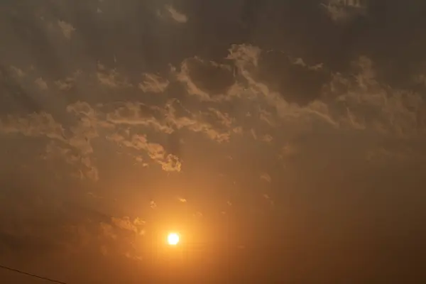 Nubes Antes Del Sol Con Fondo Azul Rosa Claro —  Fotos de Stock