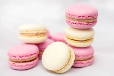 Sevinç pembe bir parçası