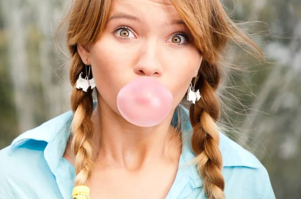 Beautiful young student girl — Stock Photo, Image