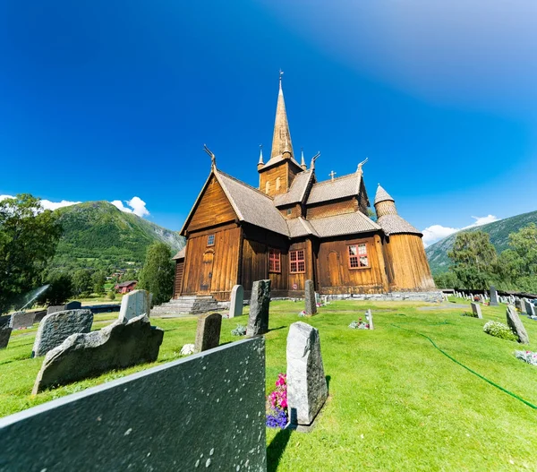 Norveç güneşli kilisede
