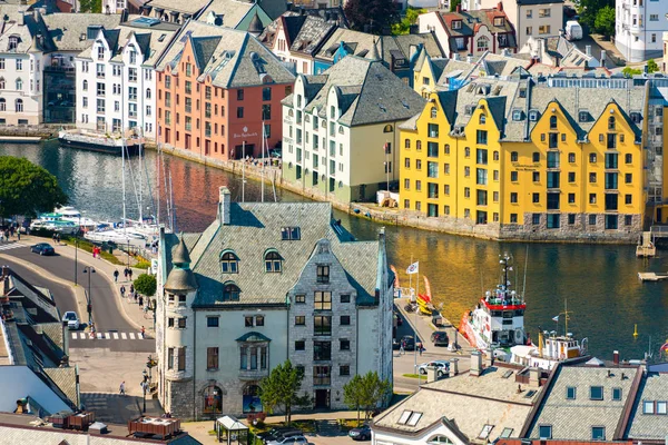 Alesund şehir manzaralı. Norveç, Europe. — Stok fotoğraf