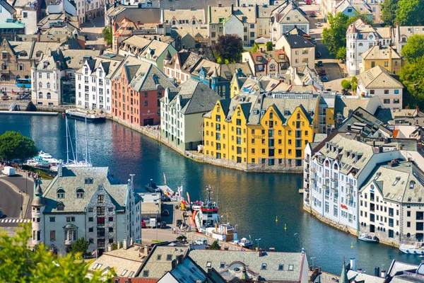 Vista da cidade de Alesund. Noruega, Europa . — Fotografia de Stock