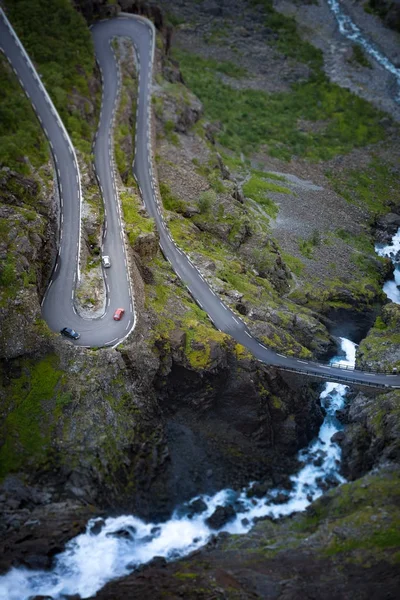 ノルウェーは、ヨーロッパで Trollstigen 山の道 — ストック写真