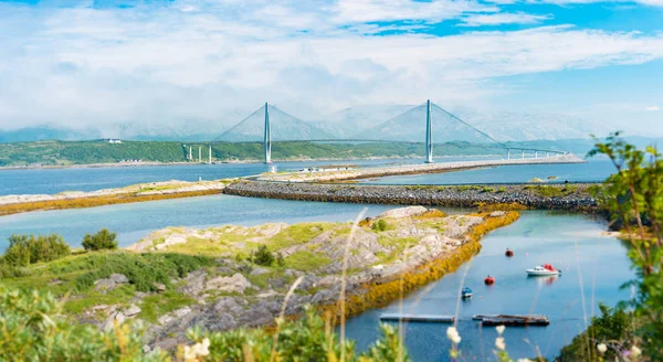 Panorama der autobrücke in norwegen, europa — Stockfoto