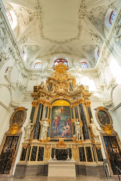 Old Golden Church Altar Wurzburg Bavaria Germany Statues White Interior — Stock Photo, Image