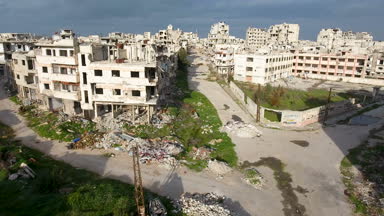 Suriye homs şehir üzerinde filme bir dron