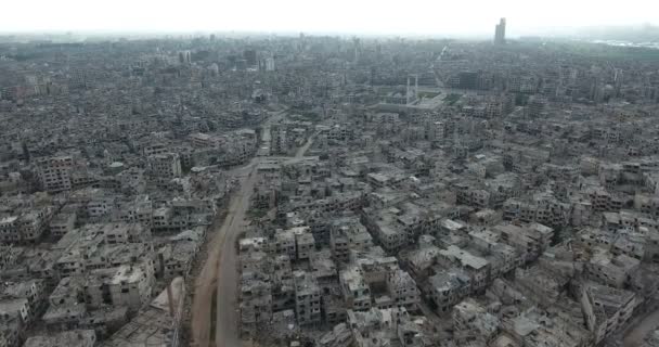 Un drone filmé au-dessus de la ville de Homs en Syrie 