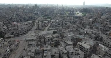 Bir dron Homs şehir Suriye üzerinden uçuş 
