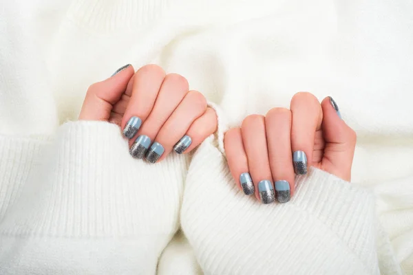 Holiday glitter manicure — Stock Photo, Image