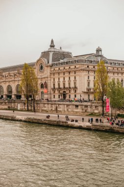 Paris 'te Orsay Müzesi