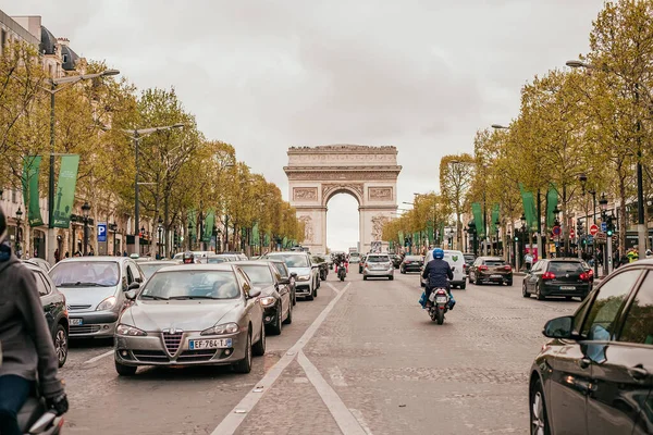 París Francia Abril 2019 Vista Del Monumento Arco Del Triunfo —  Fotos de Stock