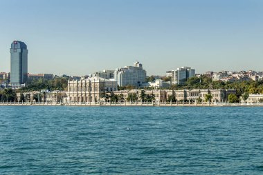 Istanbul, Türkiye, 17 Ekim 2007: Dolmabahçe Sarayı'nda güneşli bir gün.