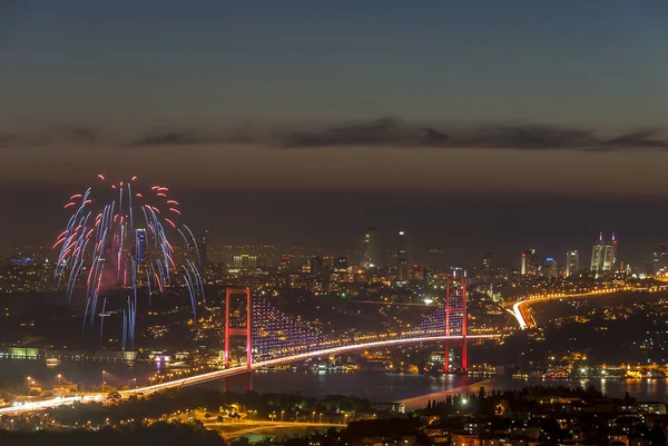 Istanbul Turchia Giugno 2011 Fuochi Artificio Del Bosforo Bridge — Foto Stock