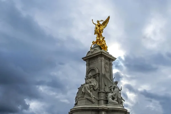 Londyn, Uk, dnia 30 października 2012 r.: Victoria Memorial przód Buckingh — Zdjęcie stockowe