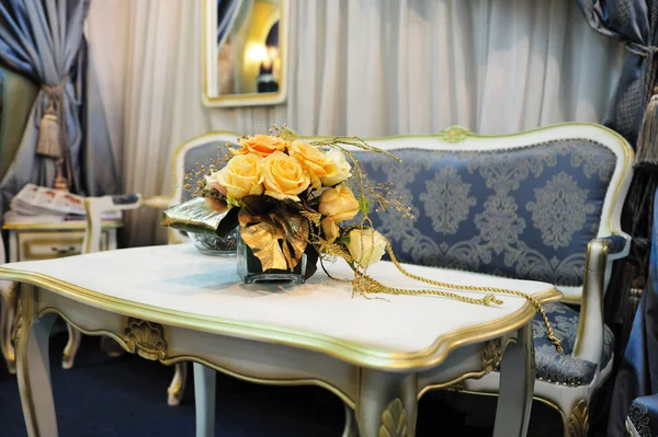 Esszimmermöbel Luxus Esszimmermöbel Showroom — Stockfoto