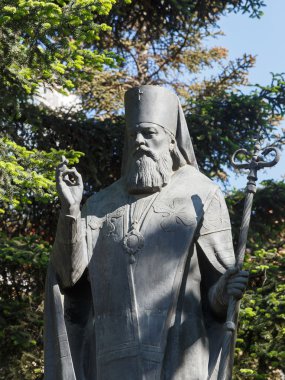 Anıt St Luke Kırım'da (Voino-Yasenetsky) 27 Nisan (9 Mayıs) 