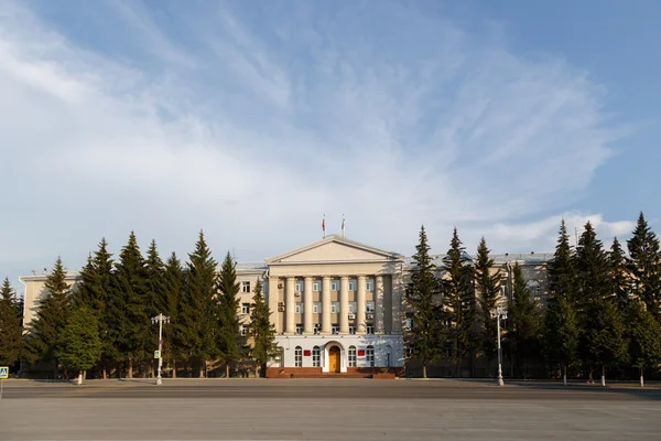 Κούργκαν, Ρωσία-10 Αυγούστου 2016: οικοδόμηση της κυβέρνησης και — Φωτογραφία Αρχείου