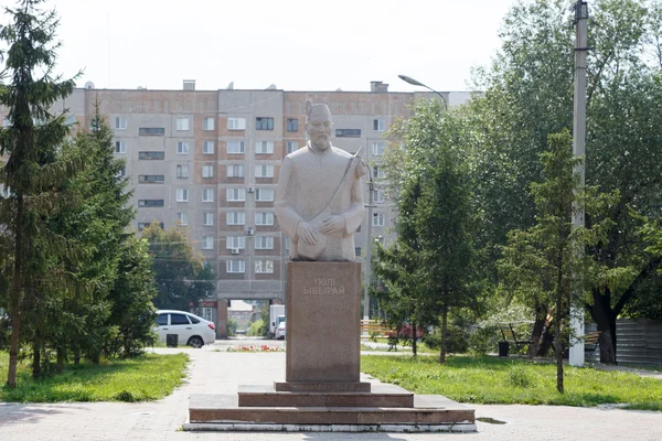 Petropavl, Cazaquistão - 11 de agosto de 2016: Busto Ukili Ybyray — Fotografia de Stock