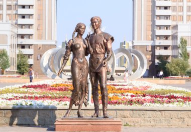 Aşk anıtı. Astana, Kazakistan