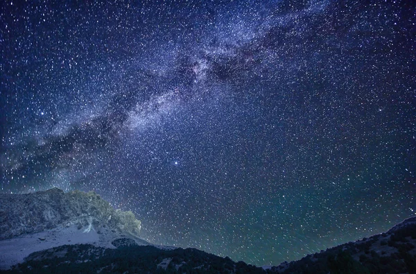 Milky τρόπο στα βουνά — Φωτογραφία Αρχείου