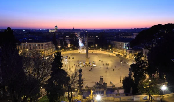 Piazza del Popolo. Boa noite. Roma, Itália — Fotografia de Stock