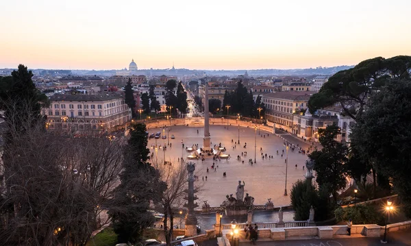 Piazza del Popolo. Crepúsculo. Roma, Italia — Foto de Stock