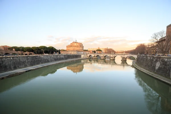 San Angelo Kalesi, günbatımı, Roma, İtalya — Stok fotoğraf