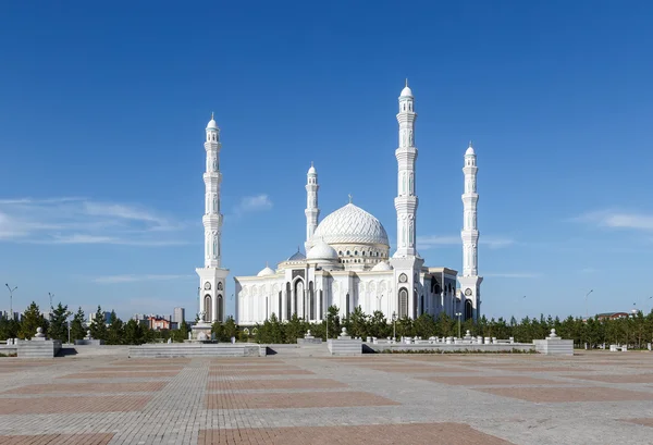 Hazreti Sultan Camii. Astana, Kazakistan