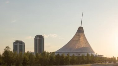 Astana alışveriş merkezinde