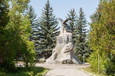 Karakol, Issyk Kul, Kırgızistan - 12 Ağustos 2016: İnci anıt