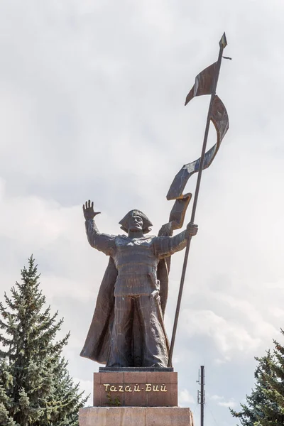 Karakol, Kazakhstan - August 23, 2016: Monument Tagay-biy (Muham — Stock Photo, Image