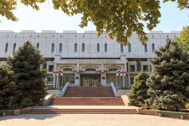 Bişkek, Kırgızistan - 25 Ağustos 2016: T Milli Kütüphanesi