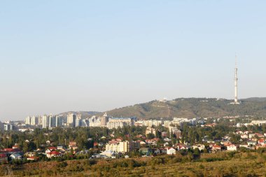Almatı panoramik manzaralarını. Kok-Tobe