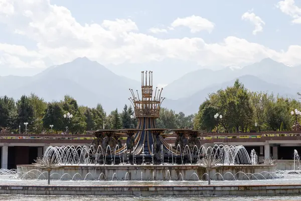 Almaty, Kazakstan - 28 augusti 2016: Parken den första pres — Stockfoto