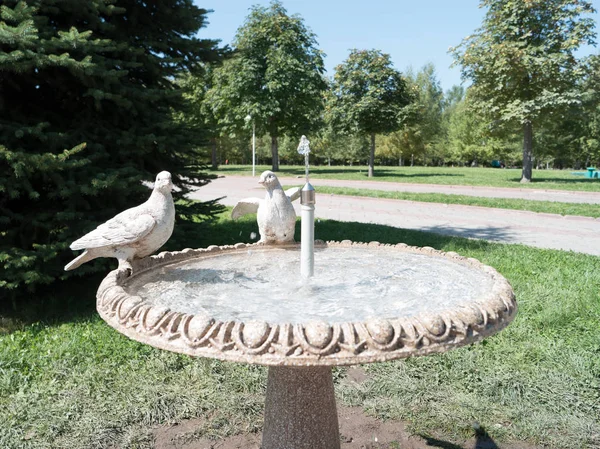 Almaty, kasachstan - 28. August 2016: der park der ersten präs — Stockfoto